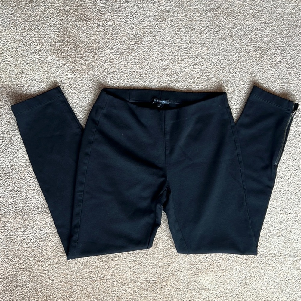 Like New💥Eileen Fisher Sz XS / 2 Black Sculpting Luxury Knit Sculpting Legging